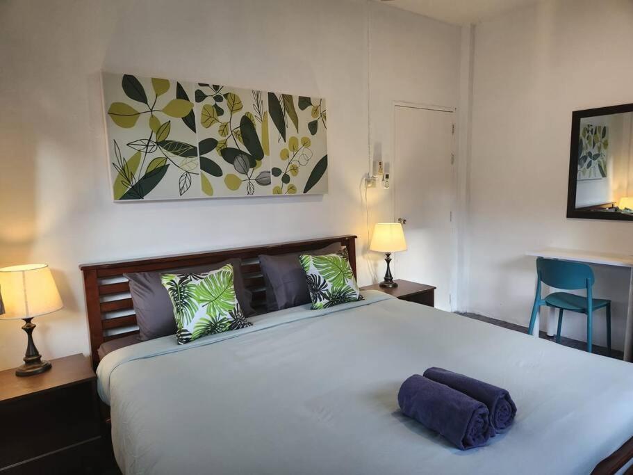 Karon Beach Holiday Home ภายนอก รูปภาพ